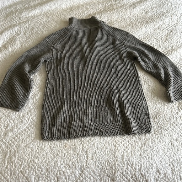 H&M Divided Sweater - Picture 6 of 7